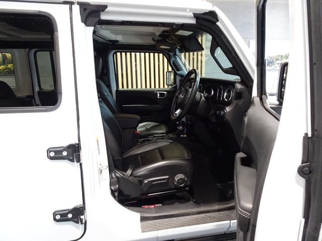 ジープ・ラングラーアンリミテッド ワンオーナー 黒革シ-ト LEDライト Bカメラ Bluetooth純正ナビ 前後ドラレコ AppleCarPlay ナビ フルセグTV レーダーブレーキ BMS Bカメラ ETC 純正アルミ(23枚目)