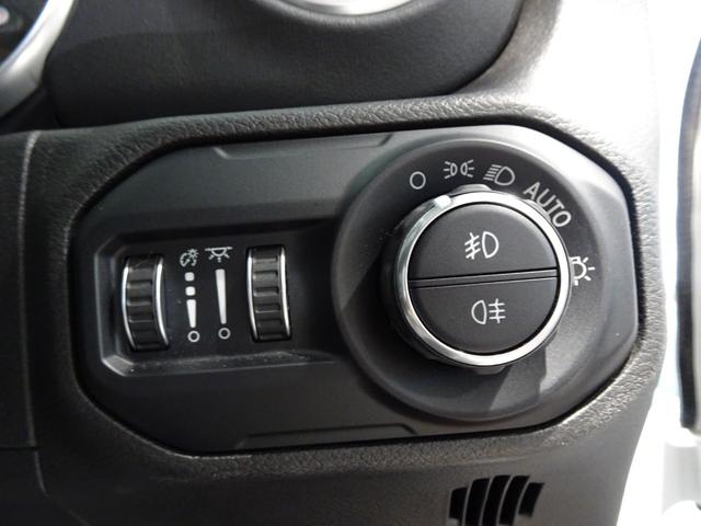 ジープ・ラングラーアンリミテッド ワンオーナー 黒革シ-ト LEDライト Bカメラ Bluetooth純正ナビ 前後ドラレコ AppleCarPlay ナビ フルセグTV レーダーブレーキ BMS Bカメラ ETC 純正アルミ(33枚目)