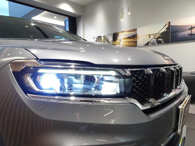 ジープ・コマンダー リミテッド ディーゼル 7人乗り 3列シート 純正ナビ・全周囲カメラ・CarPlay・Bluetooth・スマートキー・LEDライト・純正18インチAW・コーナーセンサー・パワーバックドア・シートヒーター・ETC(10枚目)