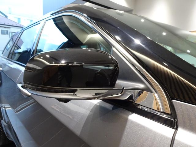 ジープ・コマンダー リミテッド ディーゼル 7人乗り 3列シート 純正ナビ・全周囲カメラ・CarPlay・Bluetooth・スマートキー・LEDライト・純正18インチAW・コーナーセンサー・パワーバックドア・シートヒーター・ETC(11枚目)