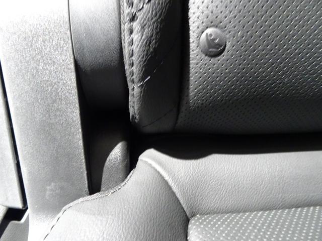 ジープ・コマンダー リミテッド ディーゼル 7人乗り 3列シート 純正ナビ・全周囲カメラ・CarPlay・Bluetooth・スマートキー・LEDライト・純正18インチAW・コーナーセンサー・パワーバックドア・シートヒーター・ETC(22枚目)