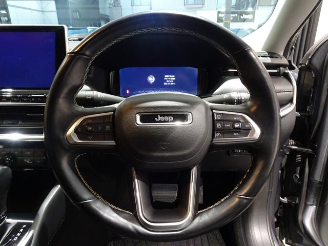 ジープ・コマンダー リミテッド ディーゼル 7人乗り 3列シート 純正ナビ・全周囲カメラ・CarPlay・Bluetooth・スマートキー・LEDライト・純正18インチAW・コーナーセンサー・パワーバックドア・シートヒーター・ETC(26枚目)