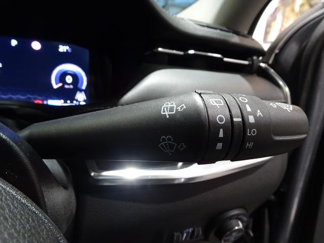 ジープ・コマンダー リミテッド ディーゼル 7人乗り 3列シート 純正ナビ・全周囲カメラ・CarPlay・Bluetooth・スマートキー・LEDライト・純正18インチAW・コーナーセンサー・パワーバックドア・シートヒーター・ETC(30枚目)