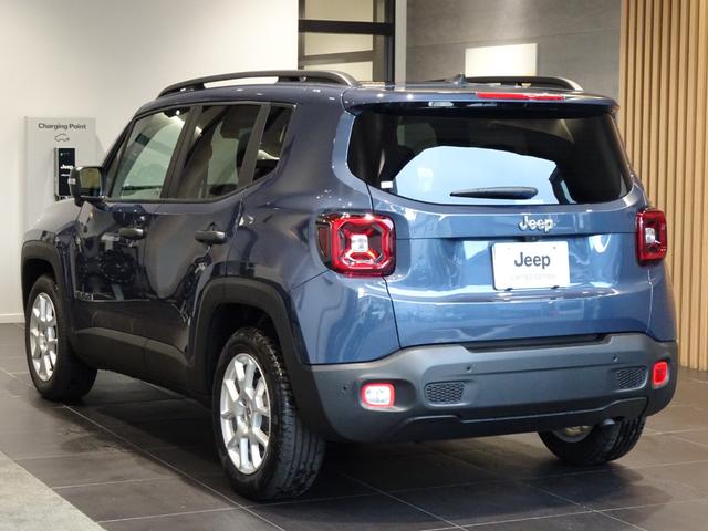 ジープ・レネゲード アルティテュード e-ハイブリッド 10.1インチナビ/AppleCarPlay/LEDヘッド/黒革/パワーシート/シートヒーター/Bluetooth/ヒルスタートアシスト/Bカメラ/ACC/BSM/レーンセンスプラス/レーダーブレーキ(6枚目)