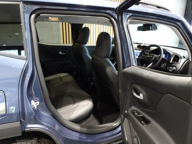 乗り降りしやすい広い開口部