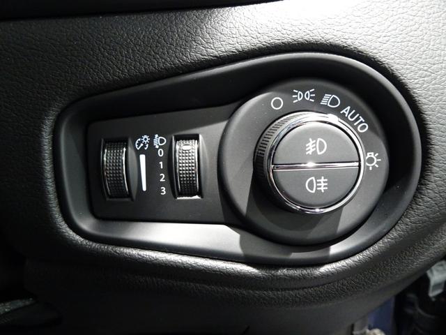 オートライト標準装備