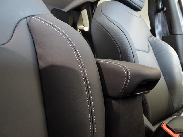 ジープ・レネゲード アルティテュード e-ハイブリッド(43枚目)