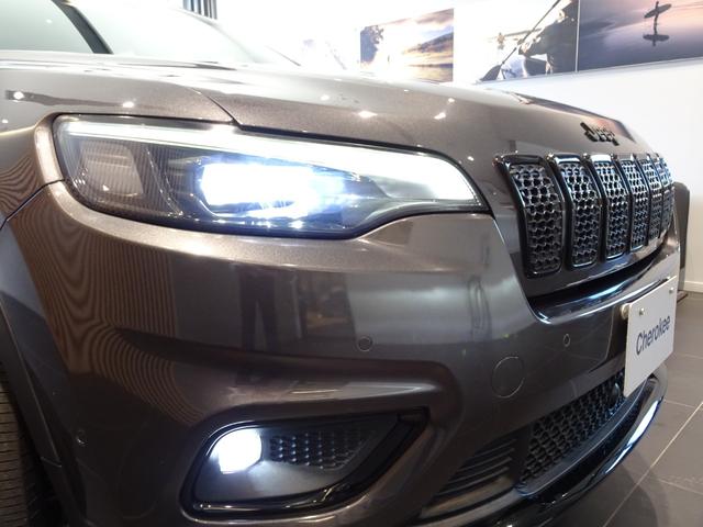 ジープ・チェロキー ナイトイーグル 限定車 フルセグナビ LED ACC 衝突軽減B カープレイ バックカメラ レーンセンス 電動サイドB ETC 自動駐車 バックソナー スマートキー 純正18インチAW(10枚目)