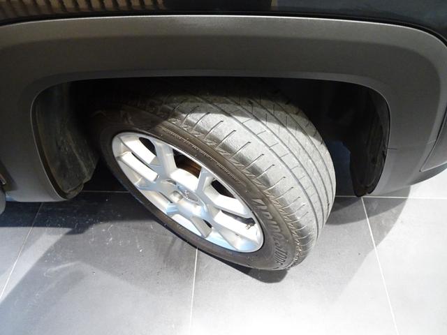 ジープ・レネゲード 　ワンオーナー　黒革シート　シートヒーター　前後ドラレコ　　衝突軽減ブレーキ　アダプティブクルーズコントロール　ＢＭＳ　ＥＴＣ　純正ナビ　ＡｐｐｌｅＣａｒＰｌａｙ　Ｂカメラ　フルセグＴＶ（9枚目）