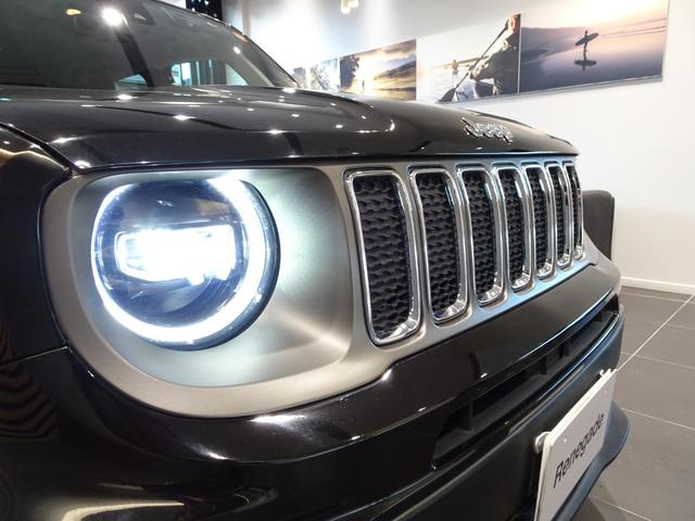 ジープ・レネゲード 　ワンオーナー　黒革シート　シートヒーター　前後ドラレコ　　衝突軽減ブレーキ　アダプティブクルーズコントロール　ＢＭＳ　ＥＴＣ　純正ナビ　ＡｐｐｌｅＣａｒＰｌａｙ　Ｂカメラ　フルセグＴＶ（10枚目）