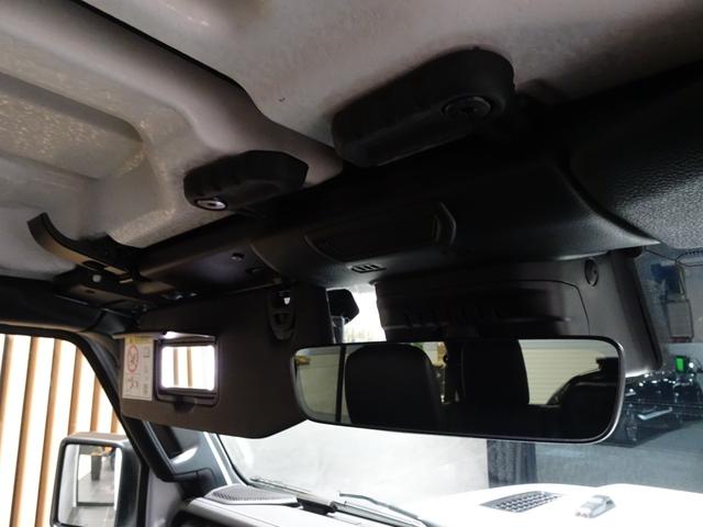 ジープ・ラングラーアンリミテッド 　ワンオーナー　黒革シ－ト　ＬＥＤライト　Ｂカメラ　Ｂｌｕｅｔｏｏｔｈ純正ナビ　　ＡｐｐｌｅＣａｒＰｌａｙ　ナビ　フルセグＴＶ　前面衝突警報　ＢＳＭ　　ＥＴＣ　　（ブライトホワイトクリアコート）（46枚目）