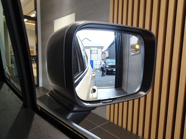 ジープ・レネゲード （11枚目）