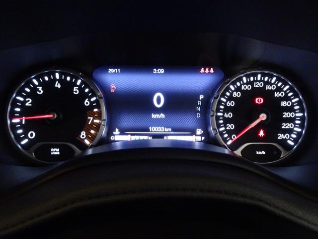 ジープ・レネゲード （29枚目）