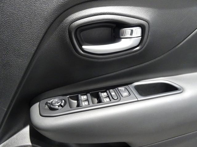 ジープ・レネゲード （31枚目）