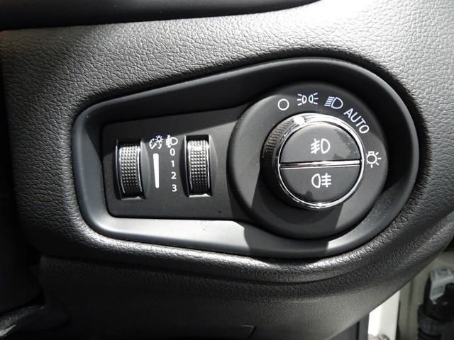 ジープ・レネゲード （32枚目）