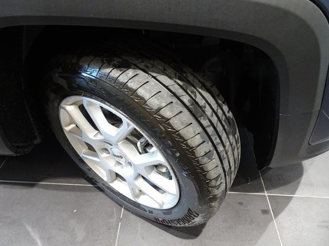 ジープ・レネゲード アルティテュード　ｅ－ハイブリッド（10枚目）