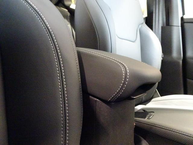 ジープ・レネゲード アルティテュード　ｅ－ハイブリッド（43枚目）