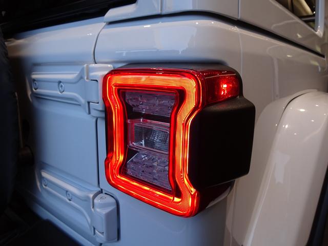 �����I�ȃe�[�������v