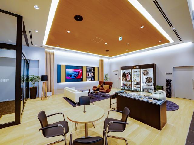 �T�[�r�X�̑ҍ����ƂȂ�܂��B�\�[�V�����f�B�X�^���X��ۂ��Ȃ��炨�q�l�����낰��悤�ȋ�Ԃ�񋟒v���܂��B