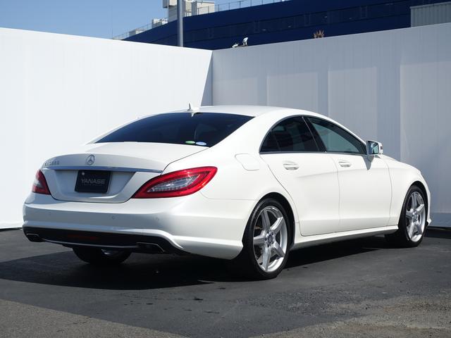 ＣＬＳ３５０　ＡＭＧスポーツパッケージ　本革　Ｓ／Ｒ　レーダーセーフティー　１９インチＡＭＧアルミ　パーキングアシスト　キーレスゴー　Ｂカメラ　オートハイビーム　パワーシート　地デジナビ　前後シートヒーター　ＤＶＤ　電動サンシェード(2枚目)