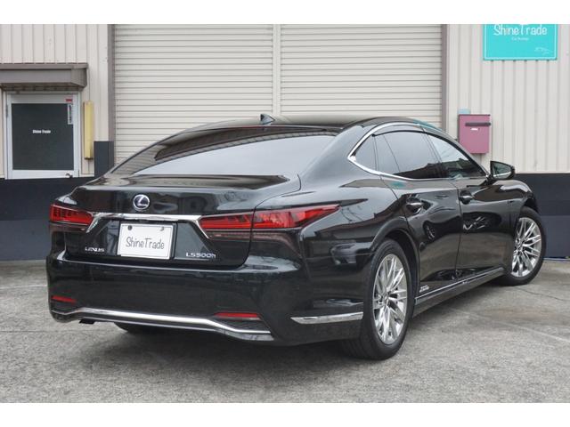 LS LS500h エグゼクティブ ワンオーナー車・アドバンストパーク・マークレビンソン・リヤエンタメ・レクサスセーフティーシステム・ブラック本革シート・リフレッシングシート・1500Wコンセント・デジタルインナーミラー(7枚目)
