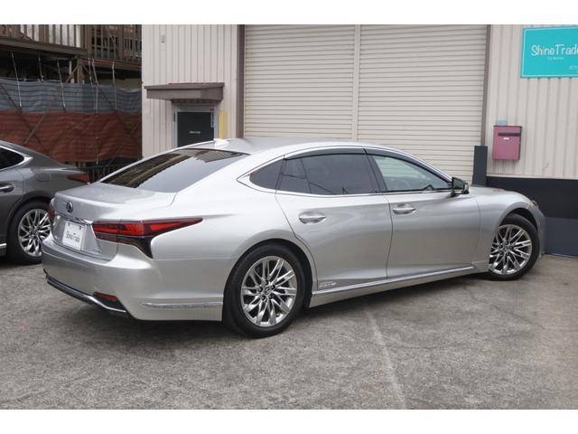 LS LS500h エグゼクティブ ワンオーナー車・アドバンストパーク・マークレビンソン・リヤエンタメ・レクサスセーフティーシステム・ブラック本革シート・リフレッシングシート・1500Wコンセント・デジタルインナーミラー(8枚目)