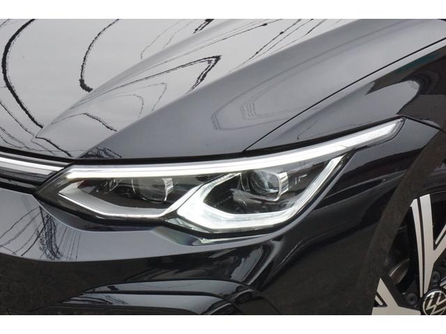 ＬＥＤマトリックスヘッドライト・前後ＩＱ．ＬＩＧＨＴです。ダイナミックターンインジケーター付