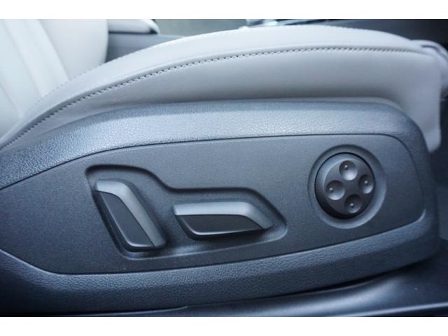 Ａ４ Ｓラインコンペティションプラス　１２５台限定車・新車保証・ＡＷＤクラッチ式ｑｕａｔｔｒｏ・バーチャルコックピット・ＭＭＩ・全席シートヒーター・ＡＣＣ・Ａｕｄｉ　Ｓｐｏｒｔ製専用１９インチ・レッドキャリパー・ドアエントリーライト（30枚目）