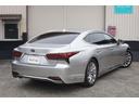 LS LS500h エグゼクティブ ワンオーナー車・アドバンストパーク・マークレビンソン・リヤエンタメ・レクサスセーフティーシステム・ブラック本革シート・リフレッシングシート・1500Wコンセント・デジタルインナーミラー(7枚目)