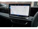 ＴＤＩ　４モーション　Ｒライン　新車保証・フォルクスワーゲンオールインセーフティ・大型１５インチディスプレイ・ディスカバープロＭａｘ・デジタルコックピット・全周囲・アンビエントライト・Ｒ－Ｌｉｎｅ専用インテリア・ＤＣＣ専用２０インチ（40枚目）