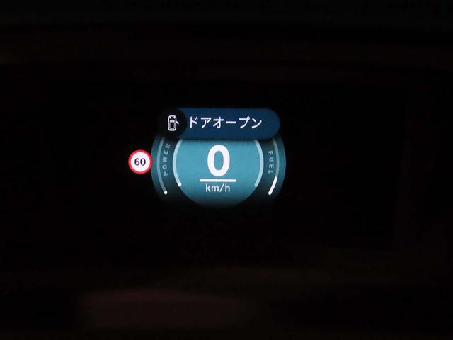 ＭＩＮＩ カントリーマンＳオール４　クラシック・トリム　クラシックトリムＭパッケージ＝ブラック内装＋外観樹脂パーツ採用・ハーマンカードンスピーカー＋べスキンクロスパワーシート＋プライバシーガラス＋インテリアカメラ（15枚目）
