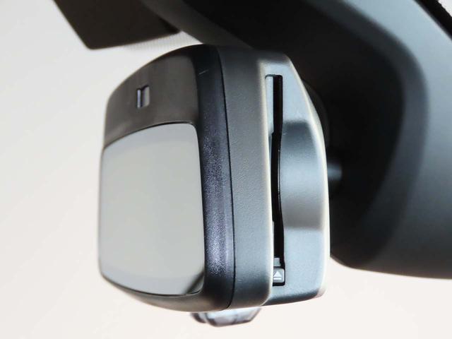 ＭＩＮＩ ジョンクーパーワークス　ジョンクーパーワークストリム　アップルカープレイインテグレーション＋ＥＴＣ２．０　パークセンサー付バックカメラ　デジタルメーター　電子サイドブレーキタイプＡＣＣ搭載　ヒータ付ダイナミカレザーコンビシート（21枚目）