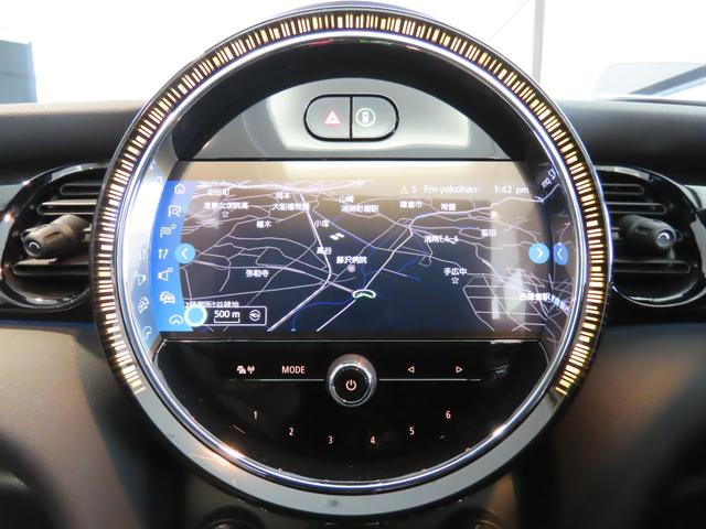 ＭＩＮＩ クーパー　コンバーチブル　クラシック・トリム　アップルカープレイ対応タッチＨＤＤナビ＋ＥＴＣ２．０　パークセンサー付バックカメラ　Ｙｏｕｒｓトップ　衝突被害軽減ブレーキ搭載　ヘッドアップディスプレイ＋デジタルメーター（6枚目）
