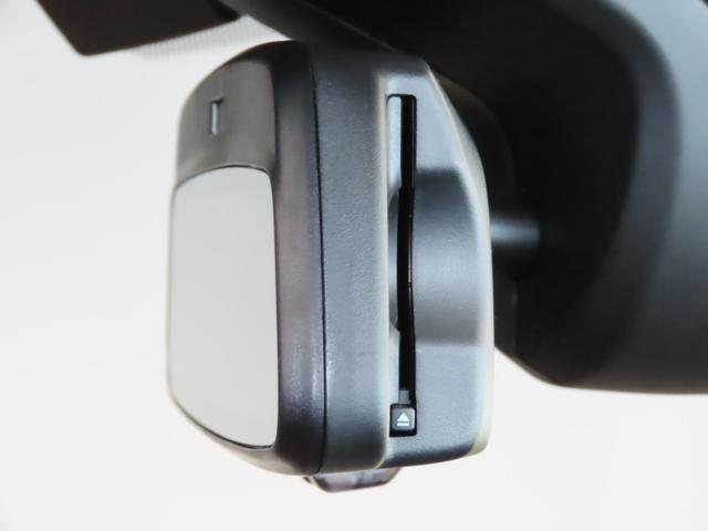 ＭＩＮＩ クーパー　コンバーチブル　クラシック・トリム　アップルカープレイ対応タッチＨＤＤナビ＋ＥＴＣ２．０　パークセンサー付バックカメラ　Ｙｏｕｒｓトップ　衝突被害軽減ブレーキ搭載　ヘッドアップディスプレイ＋デジタルメーター（17枚目）