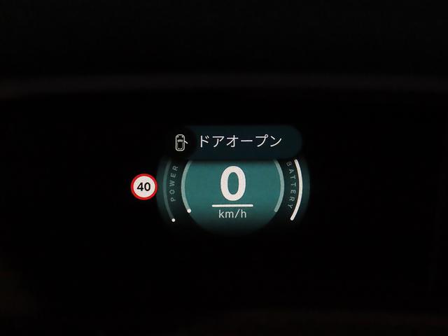 ＭＩＮＩ エースマンＳＥ　フェイバリット・トリム　フェイバードトリム＝グラデーション内装＋べスキンダークペトロールシート・オプション１９ｉｎヘキサグラムホイール＋外観各樹脂パーツ　ＡＣＣ搭載　スマートフォン対応ナビ＋ＥＴＣ（11枚目）