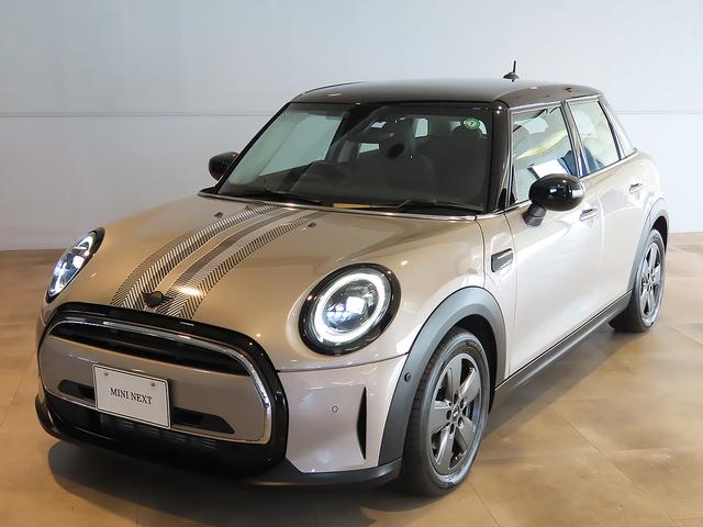 ＭＩＮＩ クーパーＤ　クラシック・トリム　認定中古車輌　禁煙ワンオーナー整備記録簿　衝突被害軽減ブレーキ搭載　フェドンストリートＥＤ専用オリジナルデカール　ＨＤＤナビ＋ＥＴＣ　パークセンサー付バックカメラ　ドライビングモード　１６ｉｎホイール（17枚目）