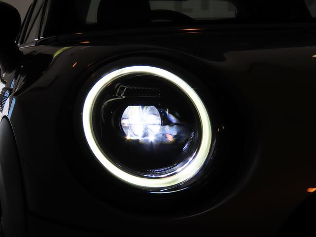 ＭＩＮＩ クーパーＤ　クラシック・トリム　認定中古車輌　禁煙ワンオーナー整備記録簿　衝突被害軽減ブレーキ搭載　フェドンストリートＥＤ専用オリジナルデカール　ＨＤＤナビ＋ＥＴＣ　パークセンサー付バックカメラ　ドライビングモード　１６ｉｎホイール（24枚目）