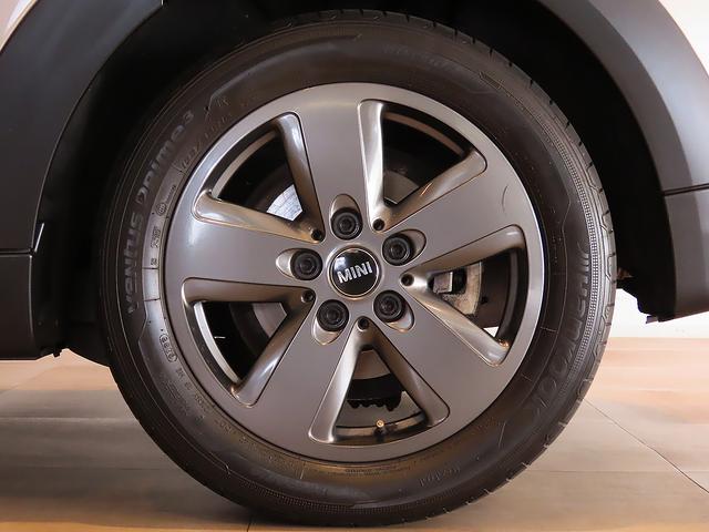 ＭＩＮＩ クーパーＤ　クラシック・トリム　認定中古車輌　禁煙ワンオーナー整備記録簿　衝突被害軽減ブレーキ搭載　フェドンストリートＥＤ専用オリジナルデカール　ＨＤＤナビ＋ＥＴＣ　パークセンサー付バックカメラ　ドライビングモード　１６ｉｎホイール（25枚目）