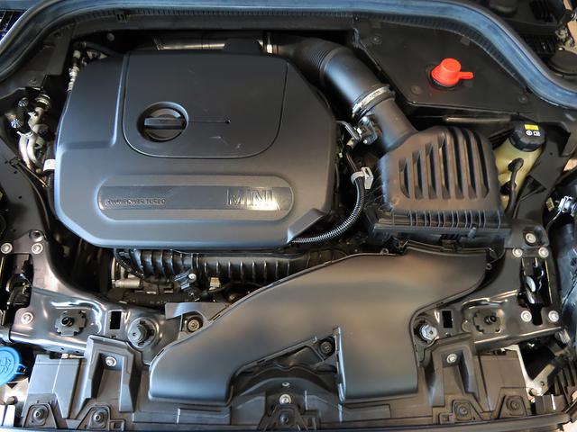 ＭＩＮＩ クーパーＤ　クラシック・トリム　認定中古車輌　禁煙ワンオーナー整備記録簿　衝突被害軽減ブレーキ搭載　フェドンストリートＥＤ専用オリジナルデカール　ＨＤＤナビ＋ＥＴＣ　パークセンサー付バックカメラ　ドライビングモード　１６ｉｎホイール（26枚目）
