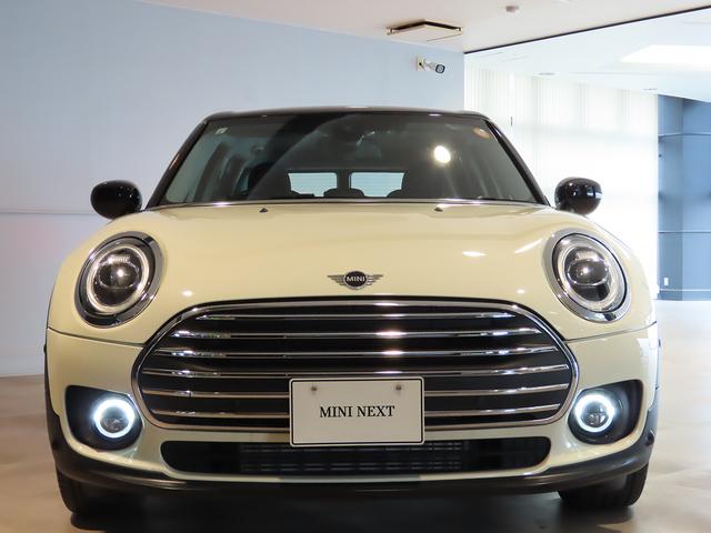 ＭＩＮＩ クーパーＤ　クラブマン　認定中古車輌　禁煙ワンオーナー整備記録簿　ＡＣＣ搭載　シートヒーター　デジタルメーター＋ヘッドアップディスプレイ　ＨＤＤナビ＋ＥＴＣ　パークセンサー付バックカメラ　キック開閉スプリットドア（15枚目）