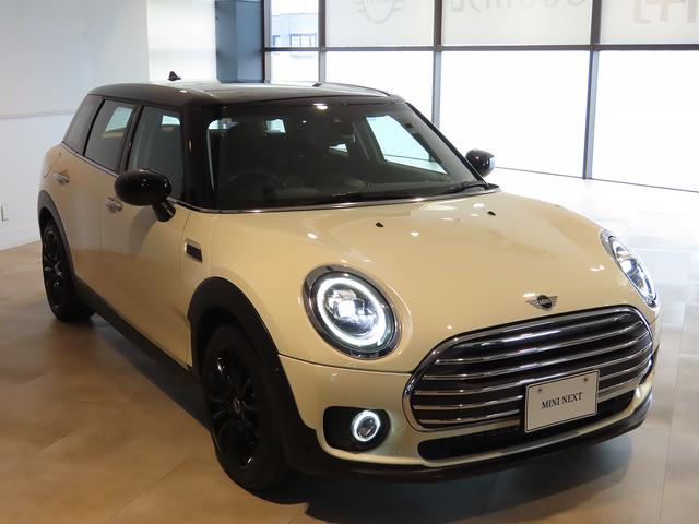 ＭＩＮＩ クーパーＤ　クラブマン　認定中古車輌　禁煙ワンオーナー整備記録簿　ＡＣＣ搭載　シートヒーター　デジタルメーター＋ヘッドアップディスプレイ　ＨＤＤナビ＋ＥＴＣ　パークセンサー付バックカメラ　キック開閉スプリットドア（17枚目）