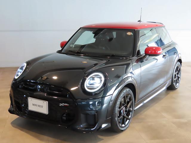 ＭＩＮＩ クーパーＳ　ジョン・クーパー・ワークス・トリム　認定中古車輌　禁煙使用ワンオーナー記録簿　　専用インテリア＋エクステリア＋１７インチＪＣＷホイール＋パドルシフト付ステアリング＋アダブティブサスペンション　Ｍパッケージ　ハーマンカードンスピーカー（17枚目）