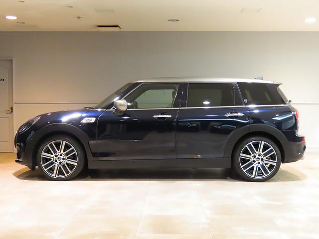 ＭＩＮＩ クーパＳＤクラブマンプレミアム＋Ｐミニユアーズトリム　認定中古車輌　禁煙ワンオーナー整備記録簿　アップルカープレイ対応ＨＤＤナビ　ＥＴＣ　パークセンサー付バックカメラ　ＡＣＣ　Ｙｏｕｒｓスタイル　１８ｉｎブリティッシュホイール　ヒーター付ブラックレザー（20枚目）
