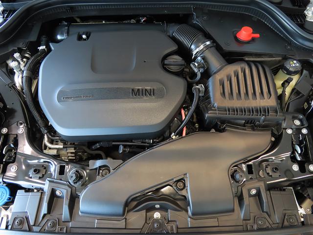ＭＩＮＩ クーパーＳＤプレミアム＋パッケージクラシック・トリム　認定中古車輌　禁煙使用ワンオーナー記録簿　電子サイドブレーキ　ＡＣＣ　ヒーター付レザレットコンビシート　アップルカープレイ対応タッチＨＤＤナビ＋ＥＴＣ　パークセンサー付バックカメラ　ドライビングモード（26枚目）