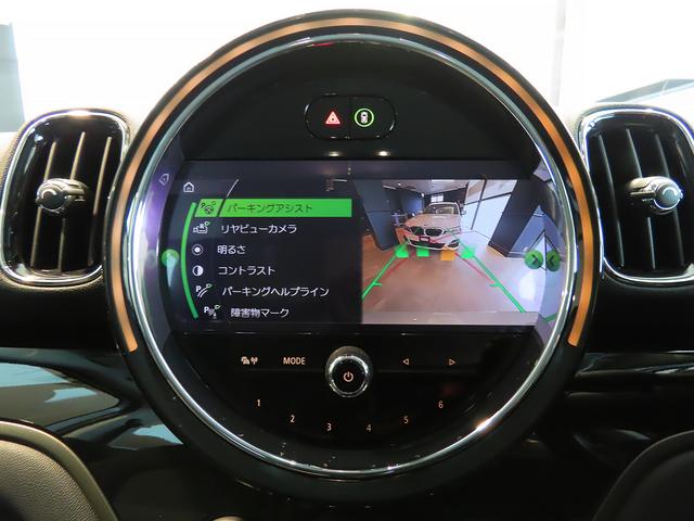 ＭＩＮＩ クーパーＳ　Ｅ　クロスオーバー　オール４　認定中古車輌　禁煙ワンオーナー整備記録簿　ＡＣＣ搭載　フロントヒーター付シート　ＭＩＮＩドライビングモード　タッチＨＤＤナビ＋ＥＴＣ　パークセンサ付バックカメラ　　キック開閉パワーテールゲート（7枚目）