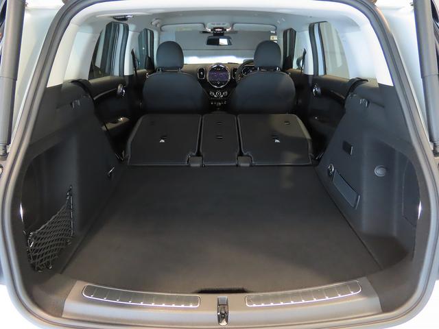 ＭＩＮＩ クーパーＳ　Ｅ　クロスオーバー　オール４　認定中古車輌　禁煙ワンオーナー整備記録簿　ＡＣＣ搭載　フロントヒーター付シート　ＭＩＮＩドライビングモード　タッチＨＤＤナビ＋ＥＴＣ　パークセンサ付バックカメラ　　キック開閉パワーテールゲート（14枚目）