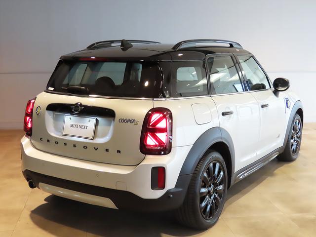 ＭＩＮＩ クーパーＳ　Ｅ　クロスオーバー　オール４　認定中古車輌　禁煙ワンオーナー整備記録簿　ＡＣＣ搭載　フロントヒーター付シート　ＭＩＮＩドライビングモード　タッチＨＤＤナビ＋ＥＴＣ　パークセンサ付バックカメラ　　キック開閉パワーテールゲート（23枚目）