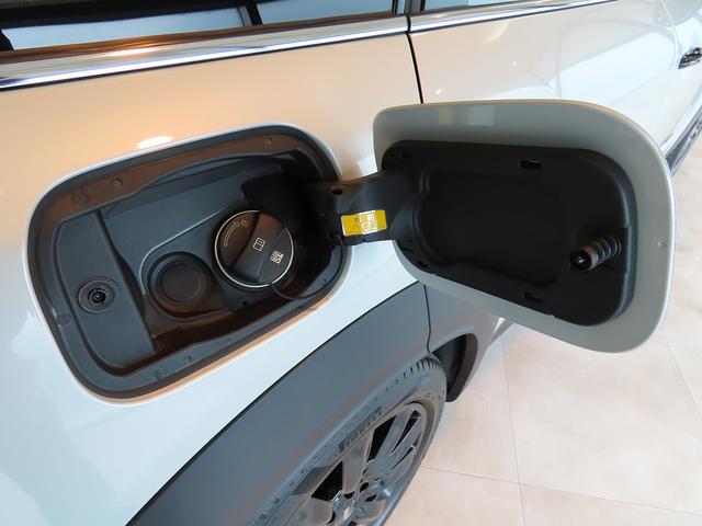 ＭＩＮＩ クーパーＳ　Ｅ　クロスオーバー　オール４　認定中古車輌　禁煙ワンオーナー整備記録簿　ＡＣＣ搭載　フロントヒーター付シート　ＭＩＮＩドライビングモード　タッチＨＤＤナビ＋ＥＴＣ　パークセンサ付バックカメラ　　キック開閉パワーテールゲート（26枚目）