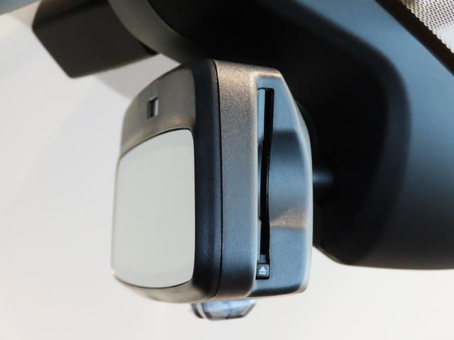 ＭＩＮＩ クーパーＳ　Ｅ　クロスオーバー　オール４　認定中古車輌　禁煙ワンオーナー整備記録簿　ＡＣＣ搭載　フロントヒーター付シート　ＭＩＮＩドライビングモード　タッチＨＤＤナビ＋ＥＴＣ　パークセンサ付バックカメラ　　キック開閉パワーテールゲート（27枚目）