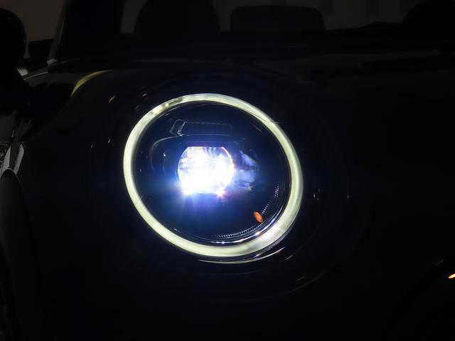 ＭＩＮＩ ジョンクーパーワークス　コンバーチブル　認定中古車輌　禁煙ワンオーナー整備記録簿　ＡＣＣ搭載　ヒーター付モルトブラウンレザーシート　走行距離０．５万キロ　タッチＨＤＤナビ　ＥＴＣ　パークセンサー付バックカメラ　ヘッドアップディスプレイ（29枚目）